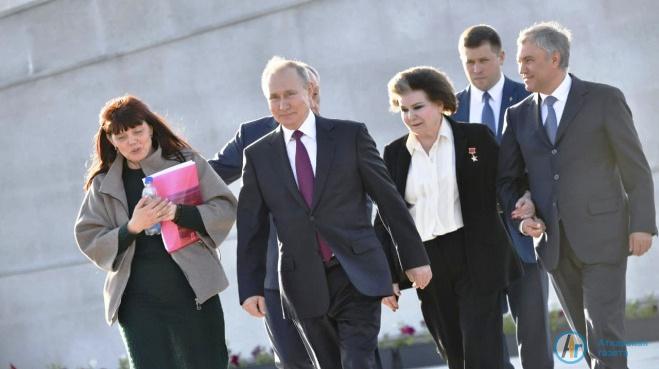 Президент Путин прибыл в Саратовскую область