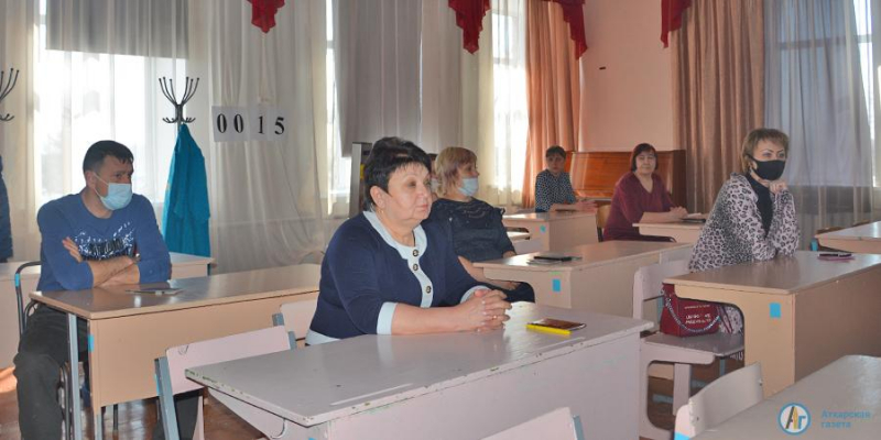 Родители будущих выпускников в Аткарске сдали ЕГЭ по русскому языку