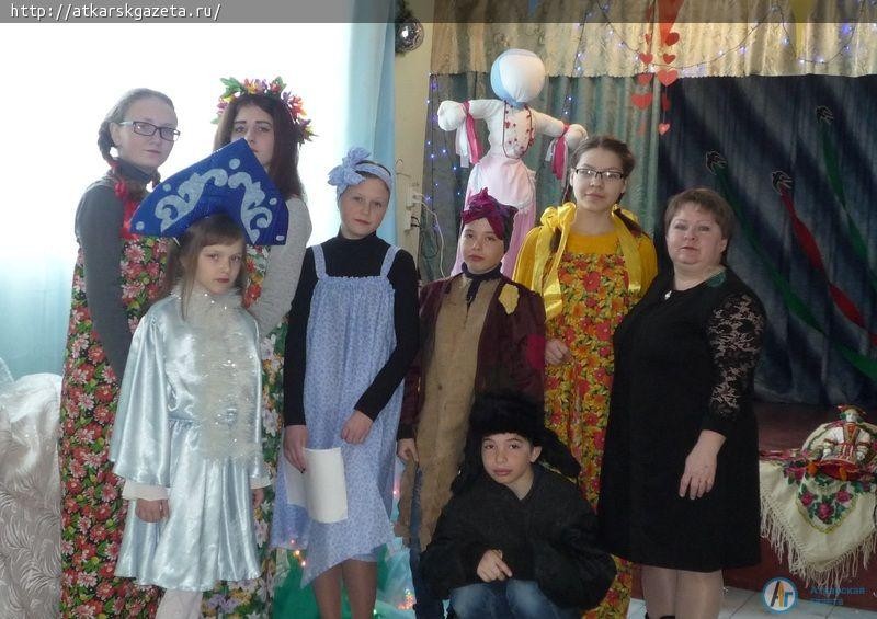 С Масленицей пришел Женский день
