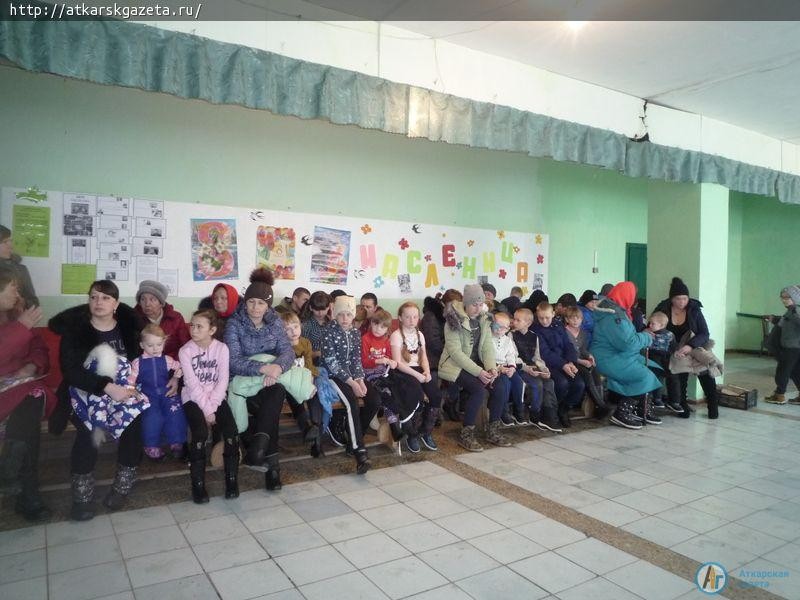 С Масленицей пришел Женский день