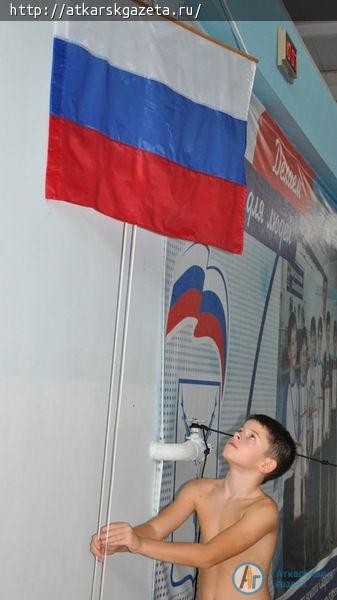С уверенной победы начали Первенство области аткарские ватерполисты (Фоторепортаж)