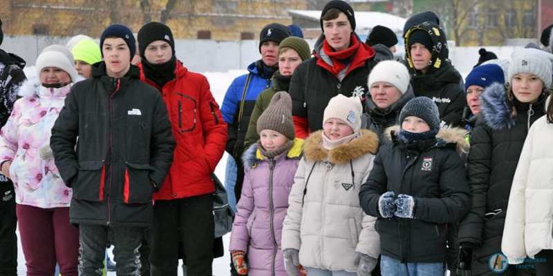 Самым быстрым конькобежцам вручили абонементы на каток