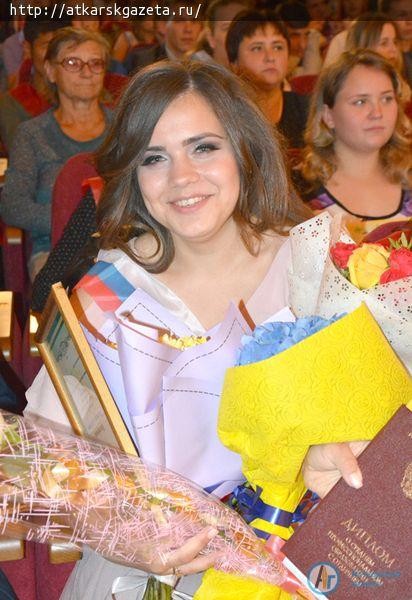 Сегодня 113 аткарских лицеистов стали дипломированными специалистами (ФОТО)