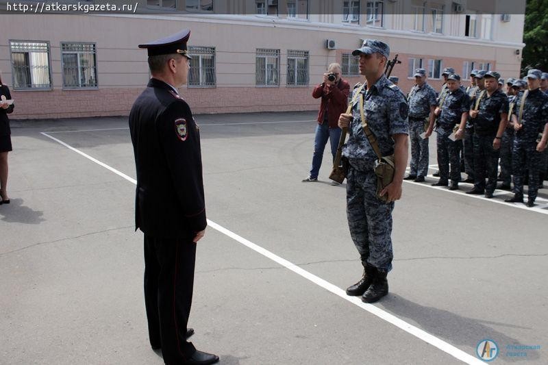 Сегодня аткарчане в составе сводного отряда саратовской полиции вернулись домой