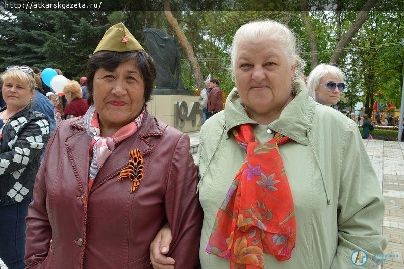 Сегодня Аткарск оделся в солдатские пилотки (ФОТО)