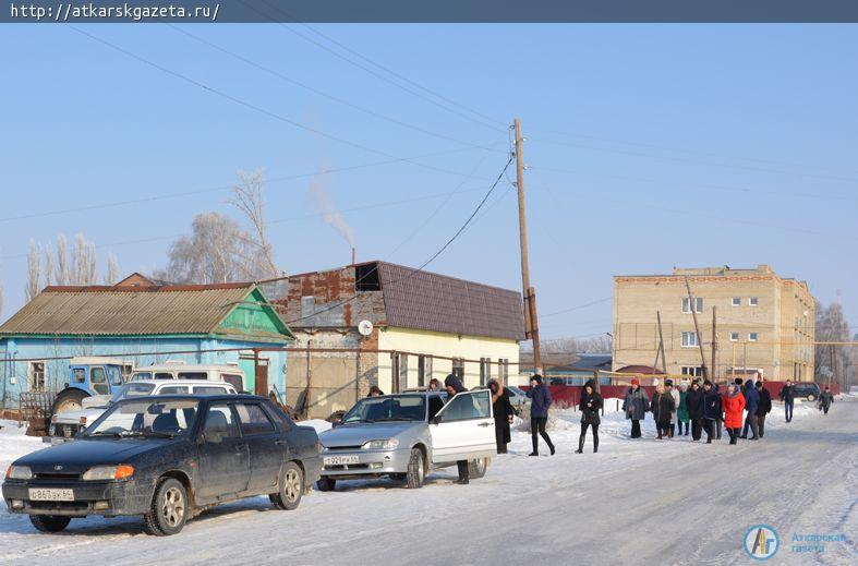 Сегодня глава района Виктор ЕЛИН встретился с жителями села Озерное (ФОТО)