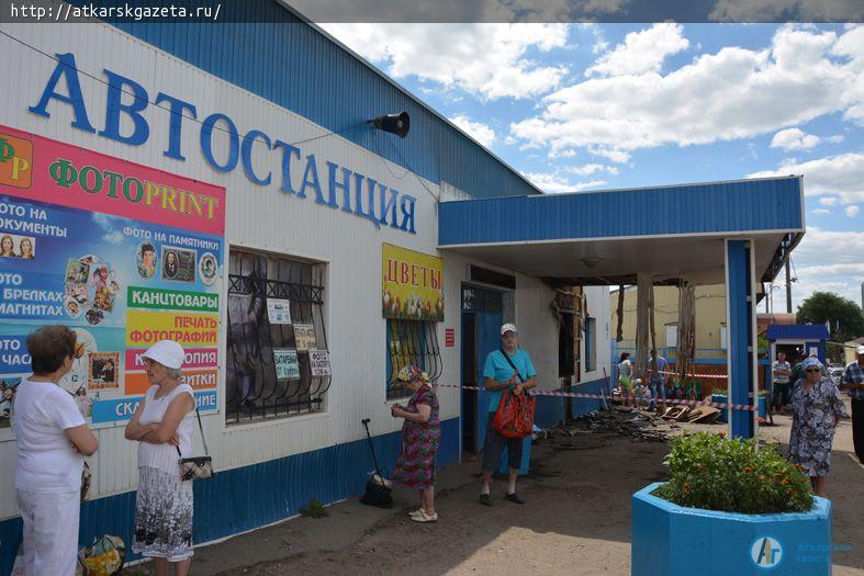 Сегодня ночью пожарные тушили автостанцию (ФОТО)