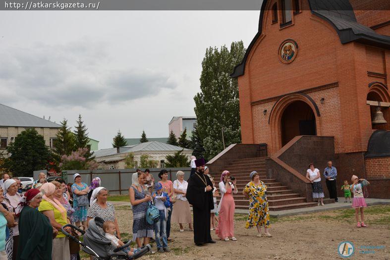 Сегодня Петропавловский храм отмечает престольный праздник (ФОТО)