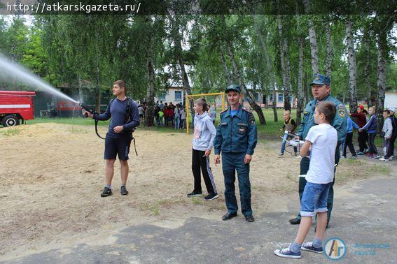 Сегодня по сигналу тревоги из лагеря эвакуировали 230 человек (ФОТО)