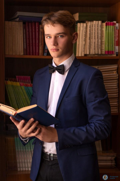 Сергей Рахманов занесен на областную Доску Почета