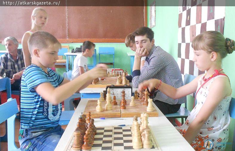 Шахматный турнир собрал поклонников самой интеллектуальной игры (ФОТО)