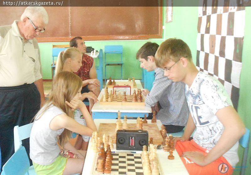 Шахматный турнир собрал поклонников самой интеллектуальной игры (ФОТО)