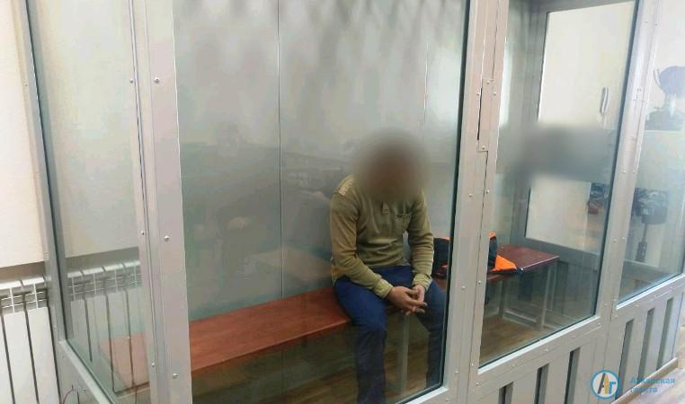 Суд отправил аткарских похитителей под домашний арест