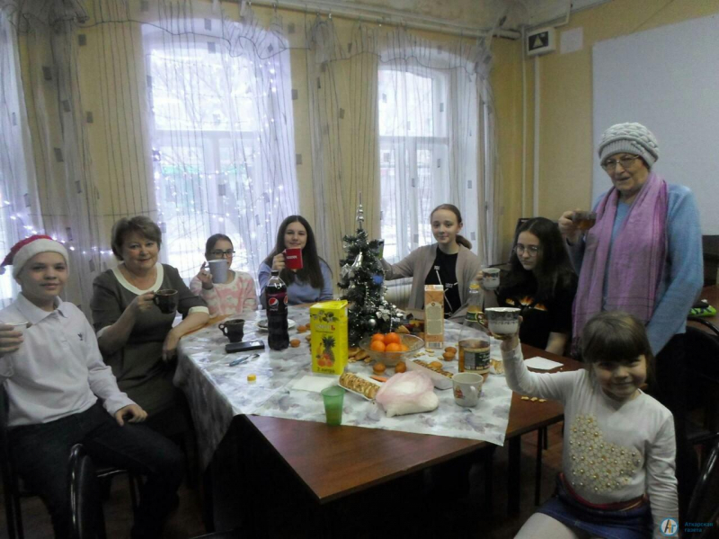 «Сударушка» организовала новогодние посиделки