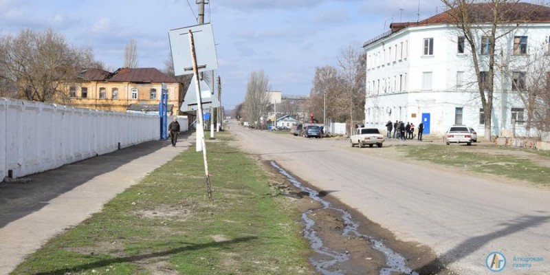 Территорию сквера «Юность» продолжат озеленять 