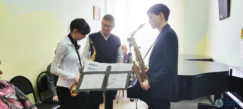 Творческий десант консерватории дал мастер-класс юным музыкантам