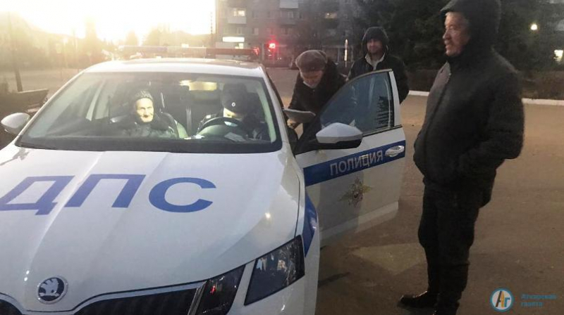 У вокзала выявили пятерых нелегальных таксистов