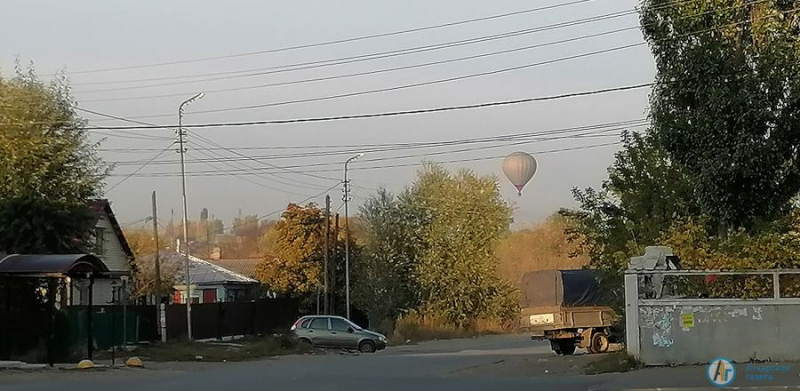 Утром над Аткарском парил воздушный шар