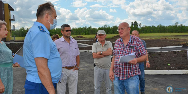 В Аткарске готовят к сдаче квартиры для сирот