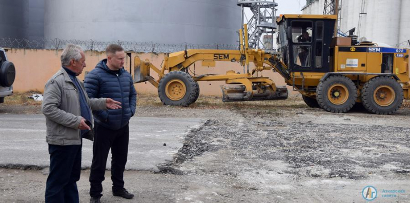 В Аткарске начали ремонт дороги для большегрузов