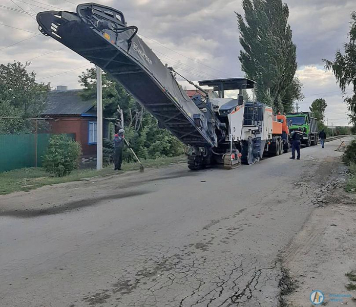 В Аткарске начали ремонтировать самую разбитую дорогу 