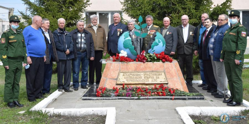 В Аткарске наградили 13 ликвидаторов аварии на Чернобыльской АЭС 