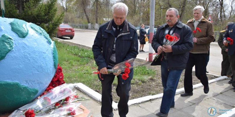 В Аткарске наградили 13 ликвидаторов аварии на Чернобыльской АЭС 