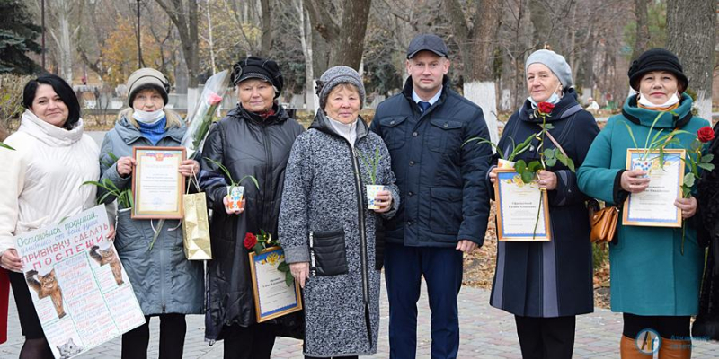 В Аткарске наградили активистов «Бабушкиного патруля»