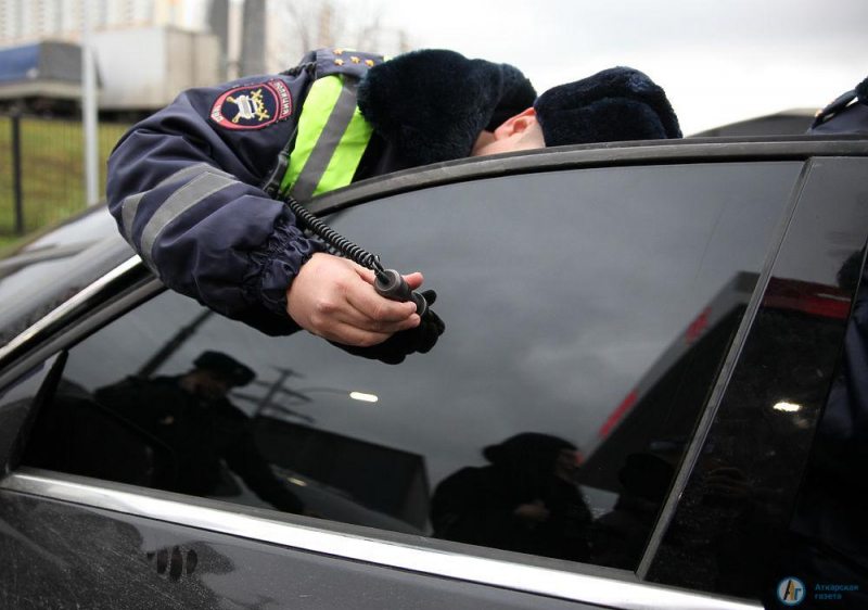 В Аткарске наказали 35 любителей тонировки