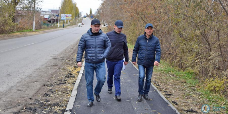 В Аткарске народные тропы превращаются в обустроенные тротуары