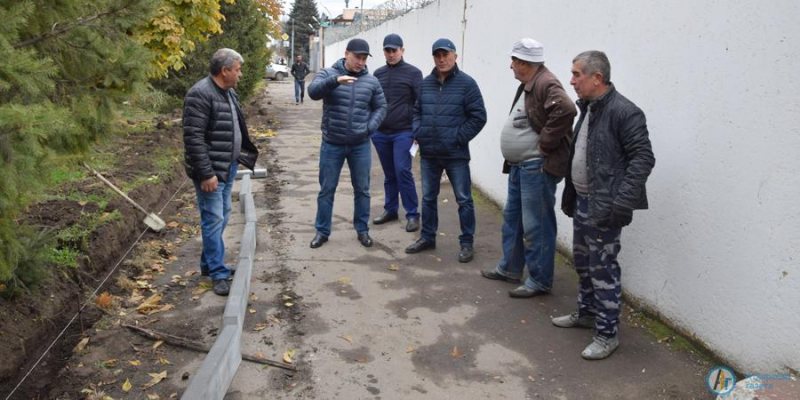 В Аткарске народные тропы превращаются в обустроенные тротуары