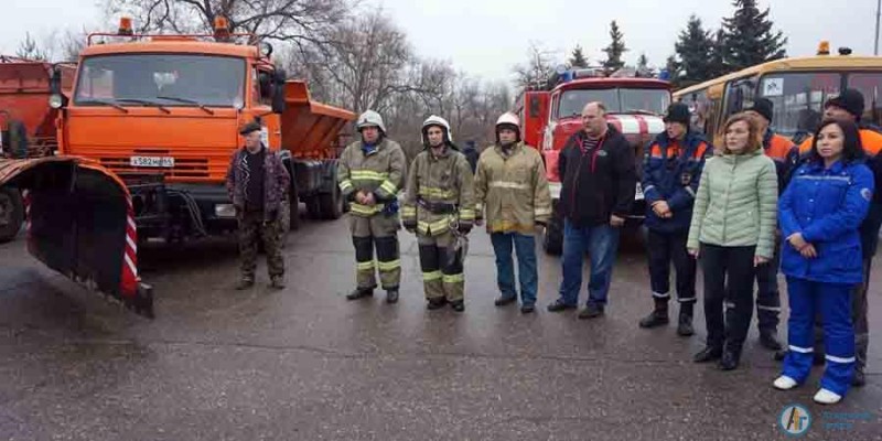 В Аткарске отработали действия при снежных заносах на трассе Саратов-Тамбов