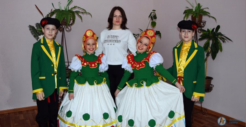 В Аткарске поздравили с 8 марта прекрасных и милых дам