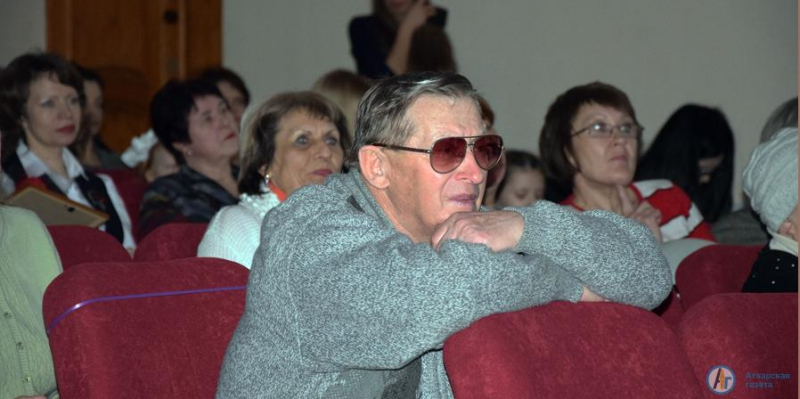 В Аткарске поздравили с 8 марта прекрасных и милых дам