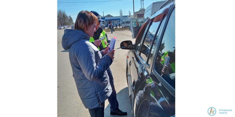 В Аткарске прошел рейд по выявлению неплательщиков  налогов