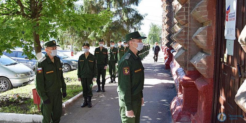 В Аткарске стартовало голосование по поправкам в Конституцию