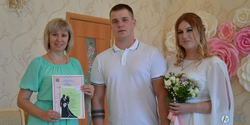 В Аткарске в красивую дату 5 пар объявили себя мужем и женой