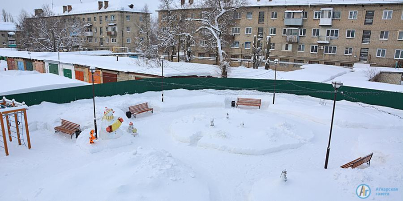 В Аткарске выпала месячная норма снега