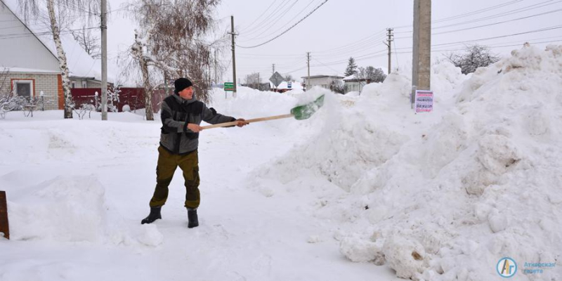 В Аткарске выпала месячная норма снега