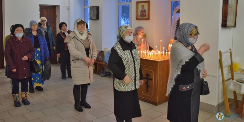 В аткарских храмах празднуют Крещение Господне