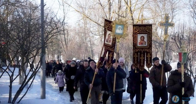 В аткарском парке прошла экскурсия к разрушенному храму