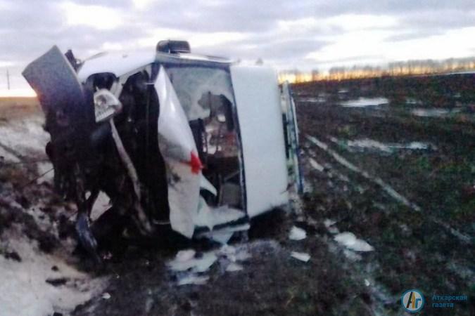 В аварии "скорой" и "форда" пятеро пострадавших и один погибший