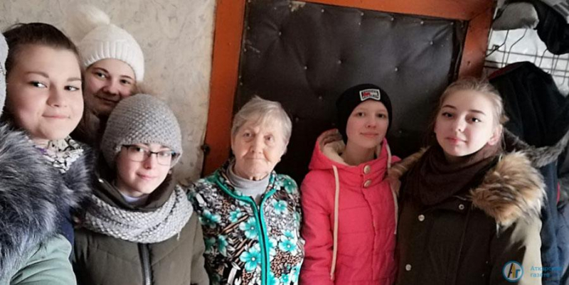 В Большой Екатериновке женщин поздравили трогательными телеграммами