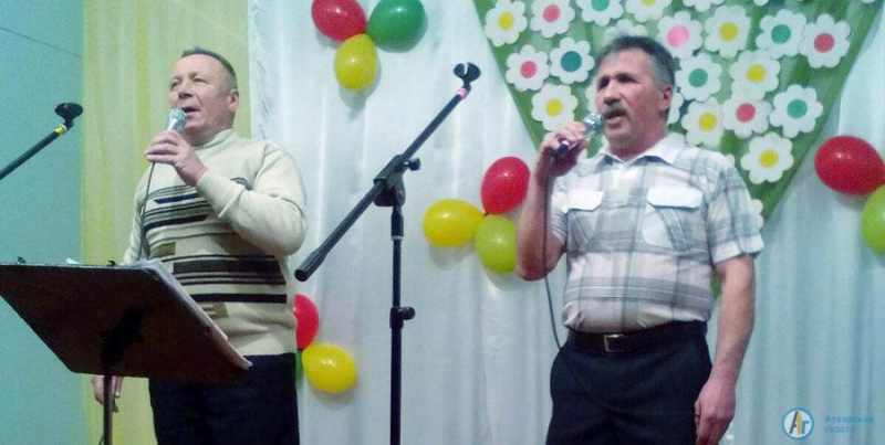 В Большой Екатериновке женщин поздравили трогательными телеграммами