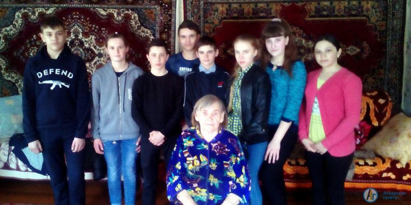 В Большой Екатериновке женщин поздравили трогательными телеграммами