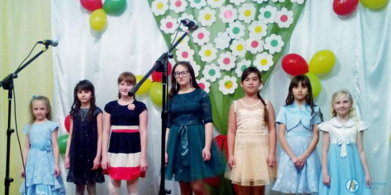 В Большой Екатериновке женщин поздравили трогательными телеграммами