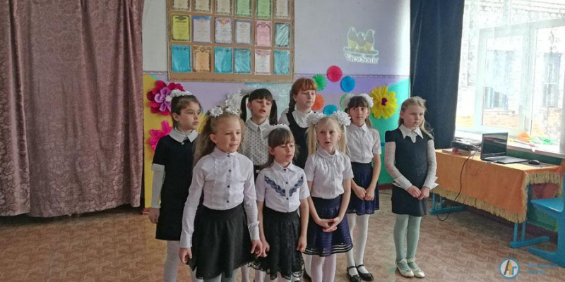 В Большой Екатериновке женщин поздравили трогательными телеграммами