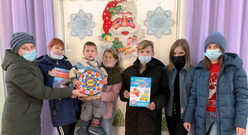 В центре досуга и кино прошел благотворительный мультсеанс для детей