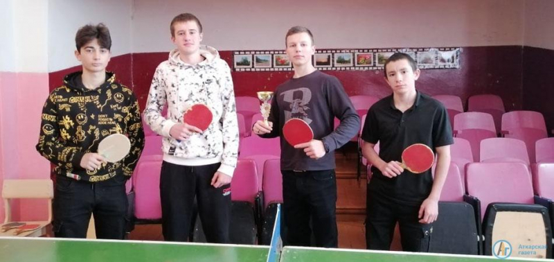 В Даниловке прошел новогодний турнир по пинг-понгу