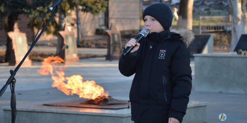 В День Неизвестного солдата аткарчане возложили цветы к мемориалу